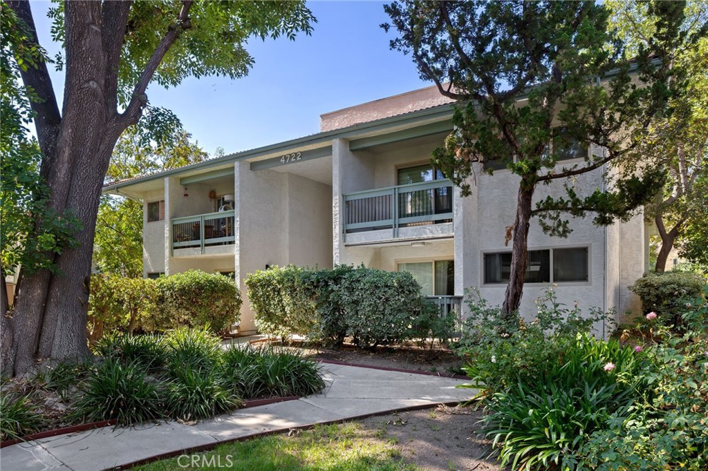 4722 Park Granada 205 — photo