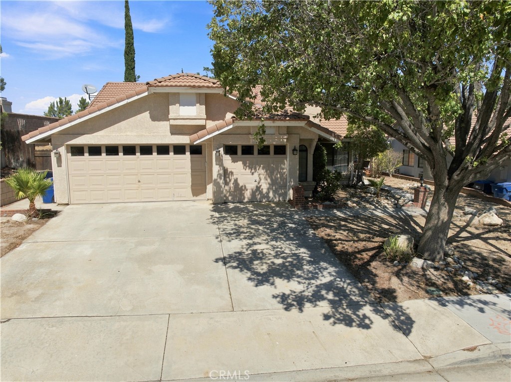4825 Avenida Vista Verde — photo