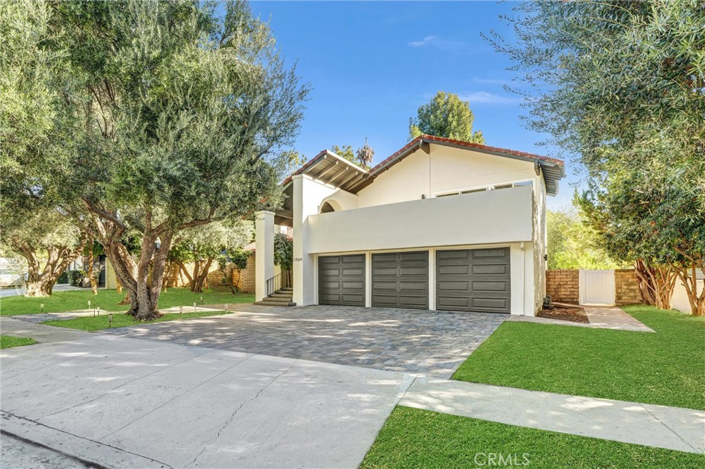 27064 Esward Drive — photo