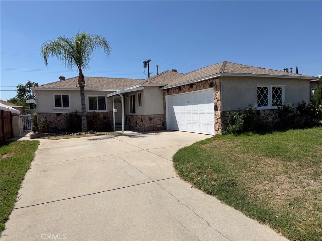 9065 Canterbury Avenue — photo