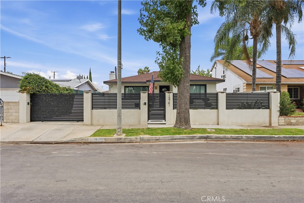15741 Haynes Street — photo