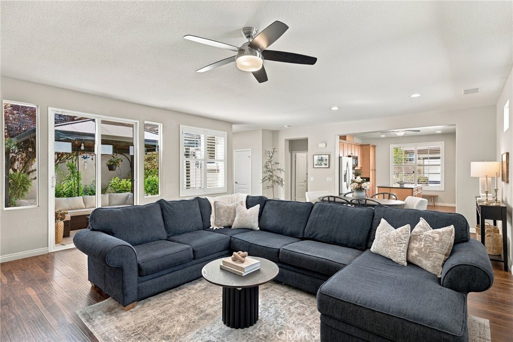 10300 Evora Lane — photo