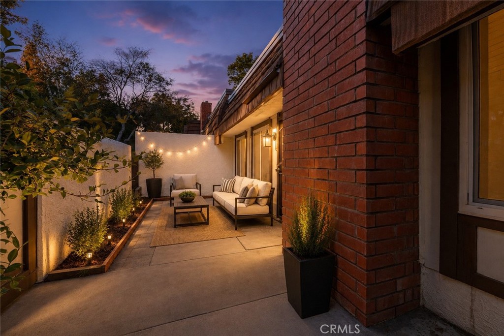 10055 Larwin 3 — photo