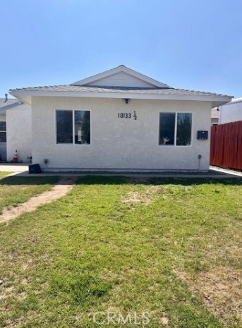 10133 Kester Avenue — photo