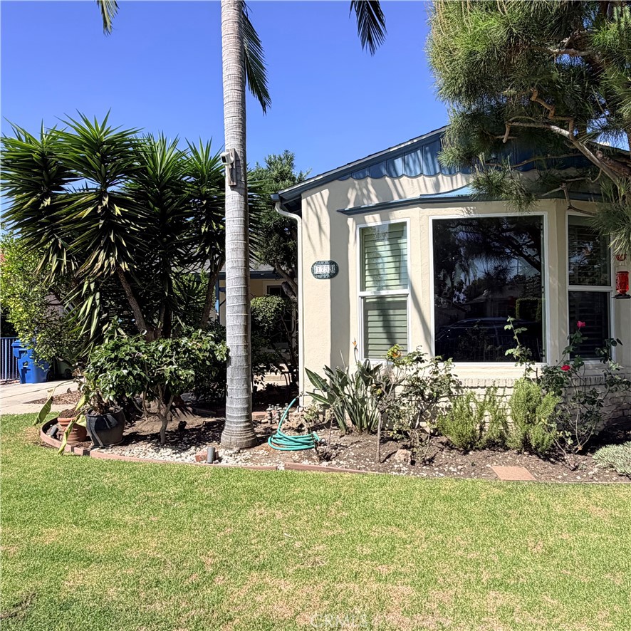 1733 S Corning — photo