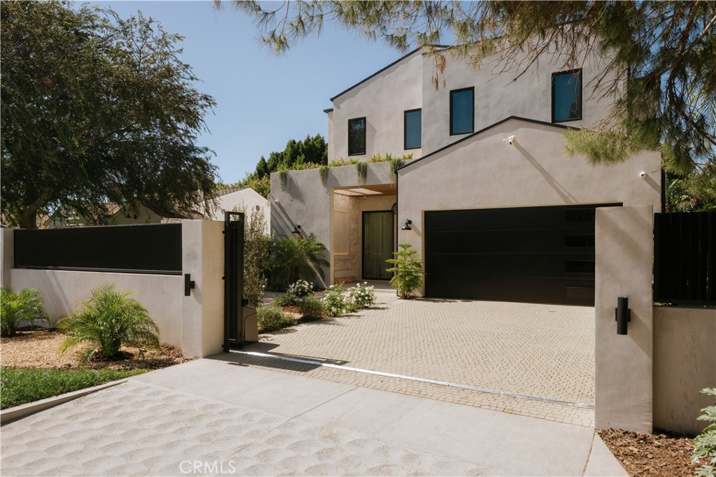 14755 Hesby Street — photo
