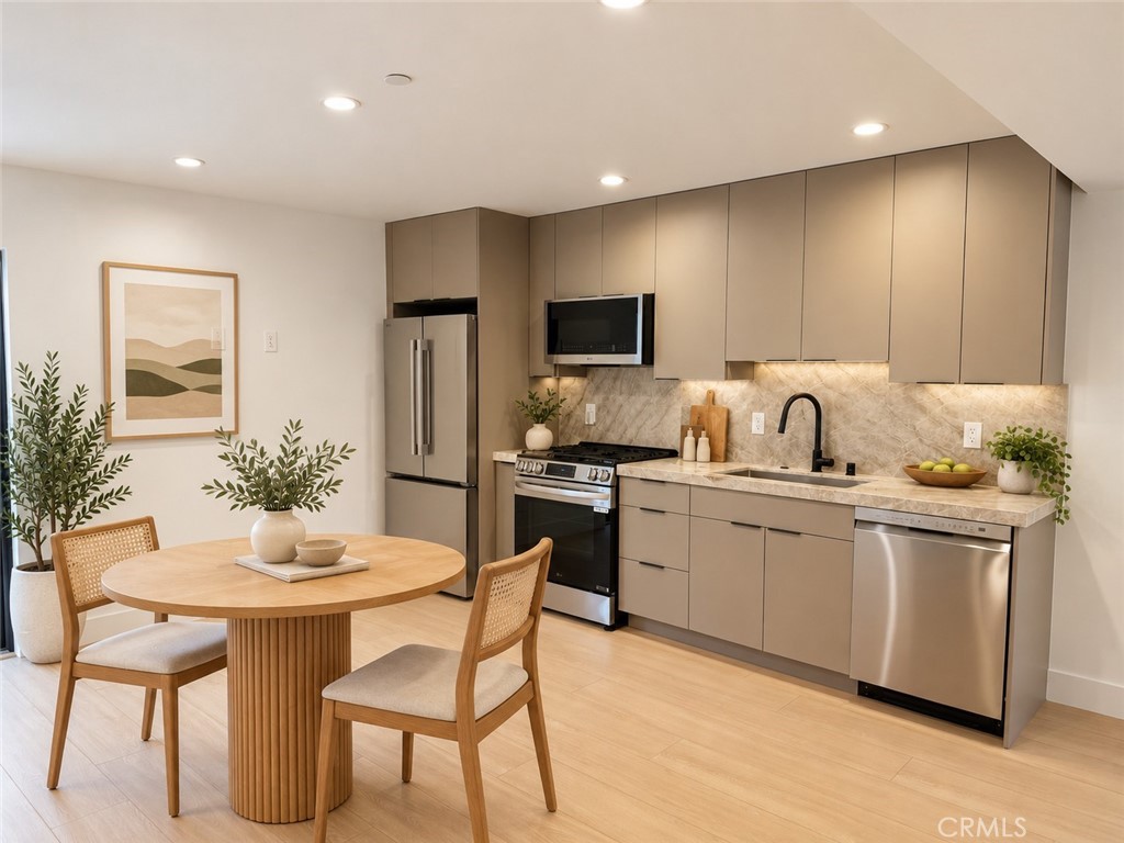 12818 1/2 Bloomfield Street — photo