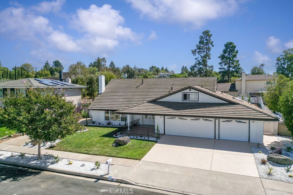 38 Lucero — photo