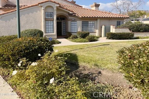 240 Country Club — photo