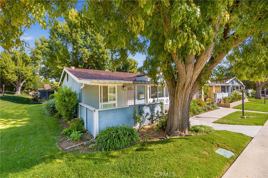 19139 Avenue Of The Oaks D — photo