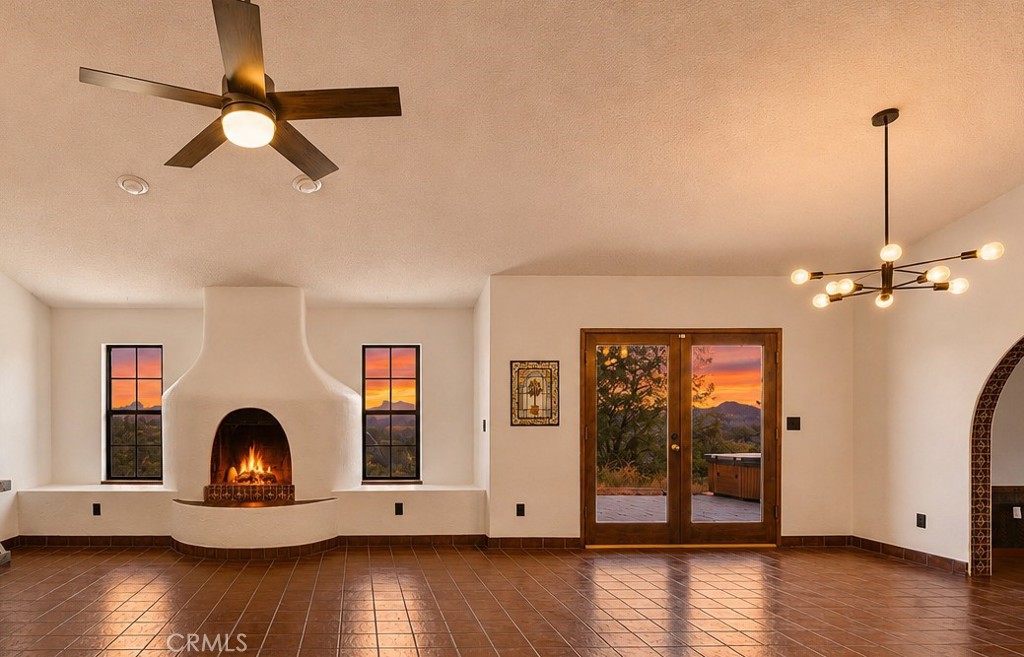 23921 Parke Court — photo