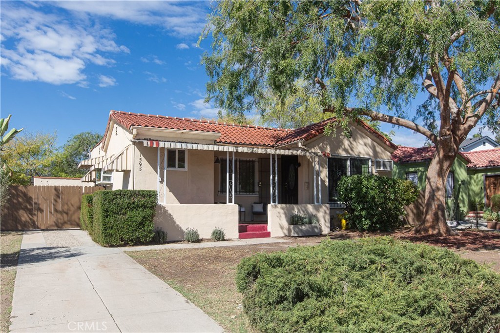 1595 Bancroft Way — photo