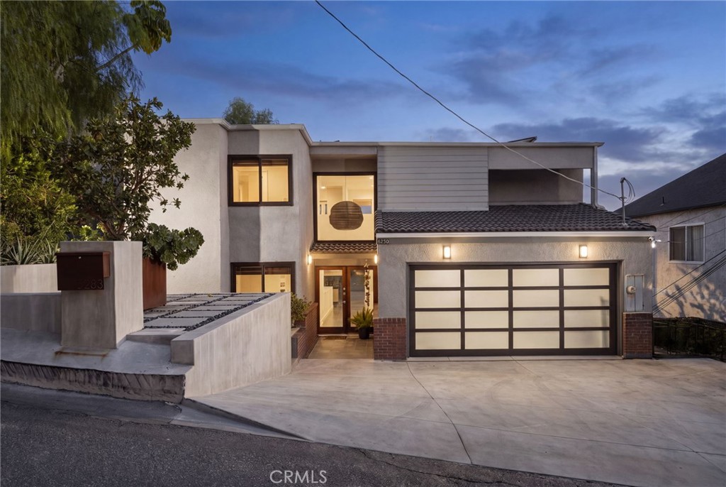 5283 Calatrana — photo