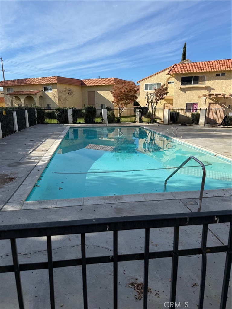 43621 Stanridge Avenue — photo