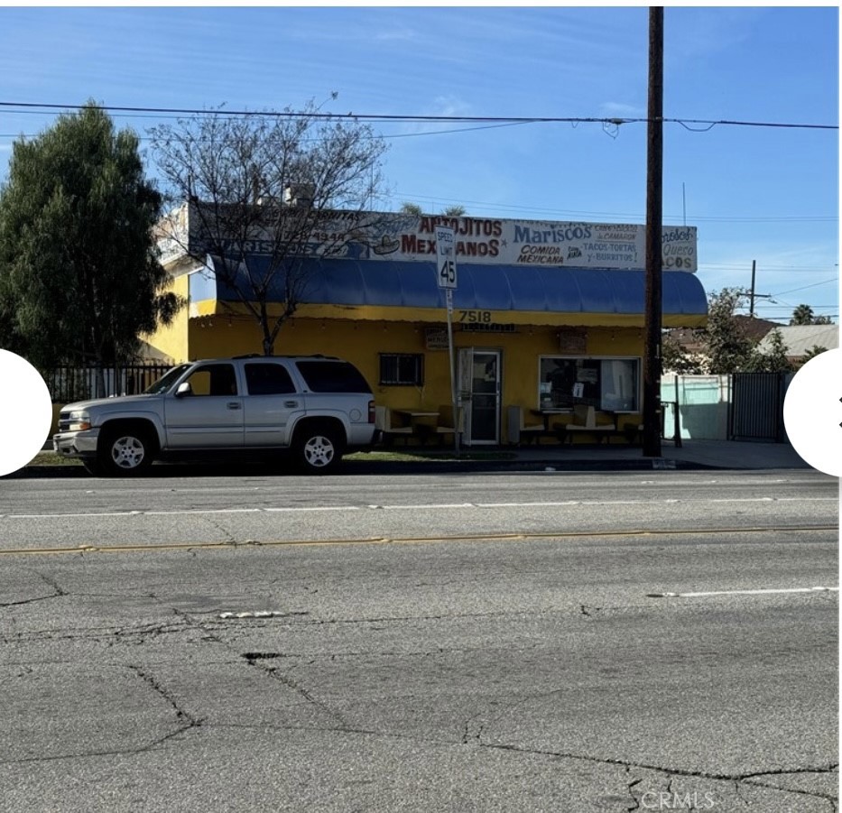 7518 E Slauson — photo