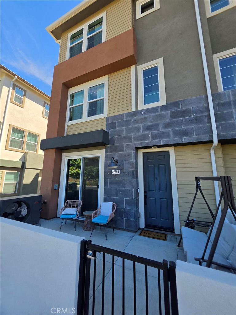 27589 Sanctuary Court — photo