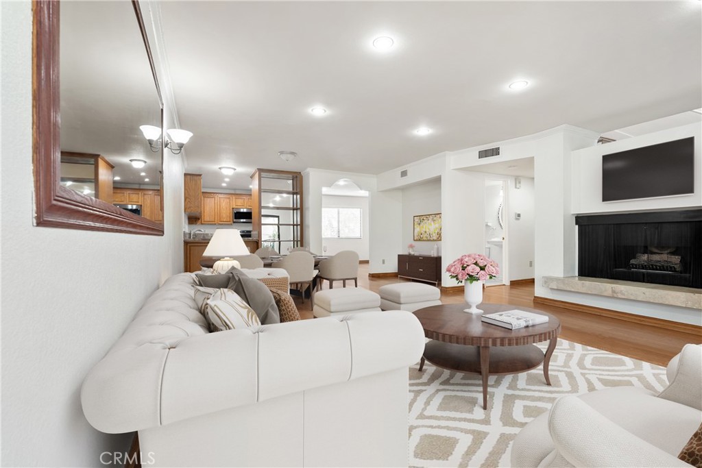 7137 Shoup Ave Unit 39 — photo