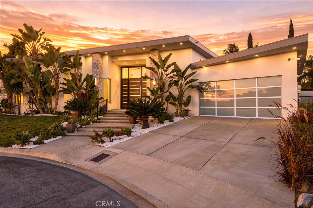 3355 Wrightview Place, Studio City, CA 91604 — photo 2