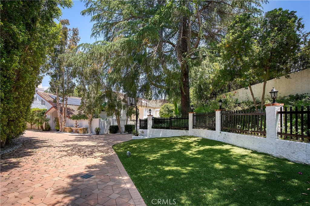 4414 Park Mallorca — photo