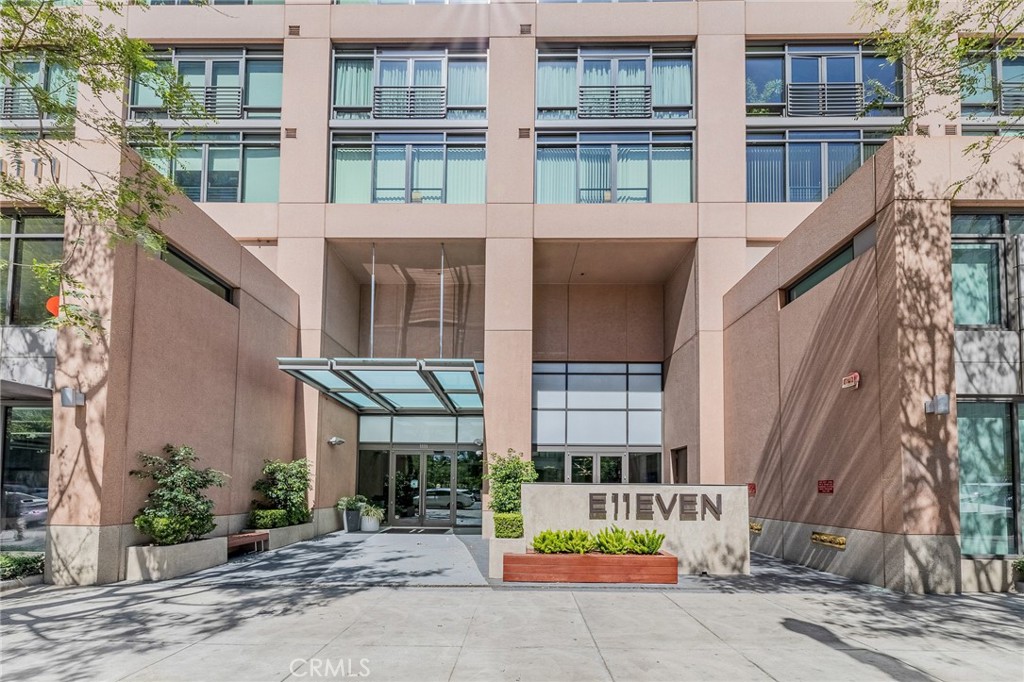 1111 S Grand Avenue Unit 518 — photo