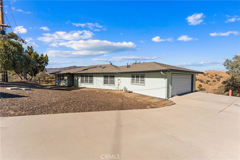 22901 Rim Way — photo
