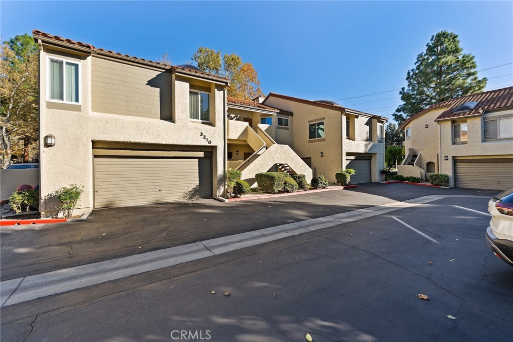 3210 Darby Street Unit 102 — photo