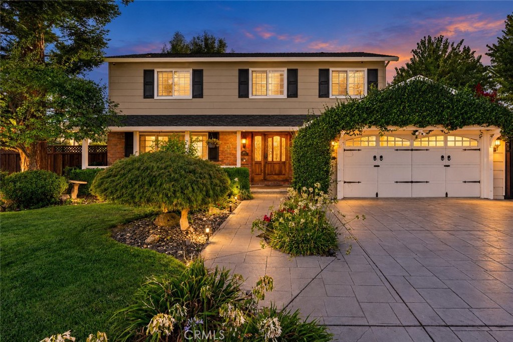 434 Devon Court — photo