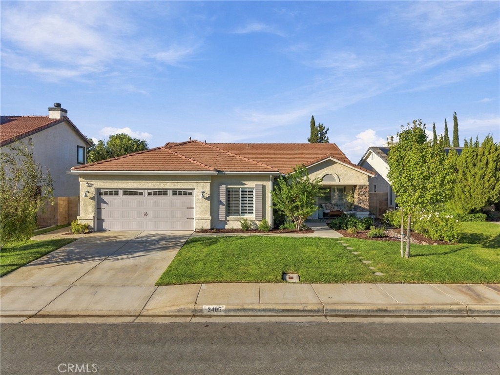 3405 Racquet — photo