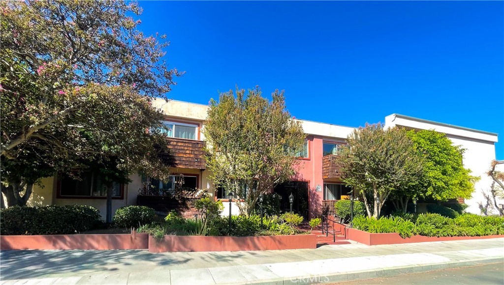 5349 Newcastle Unit 47 — photo