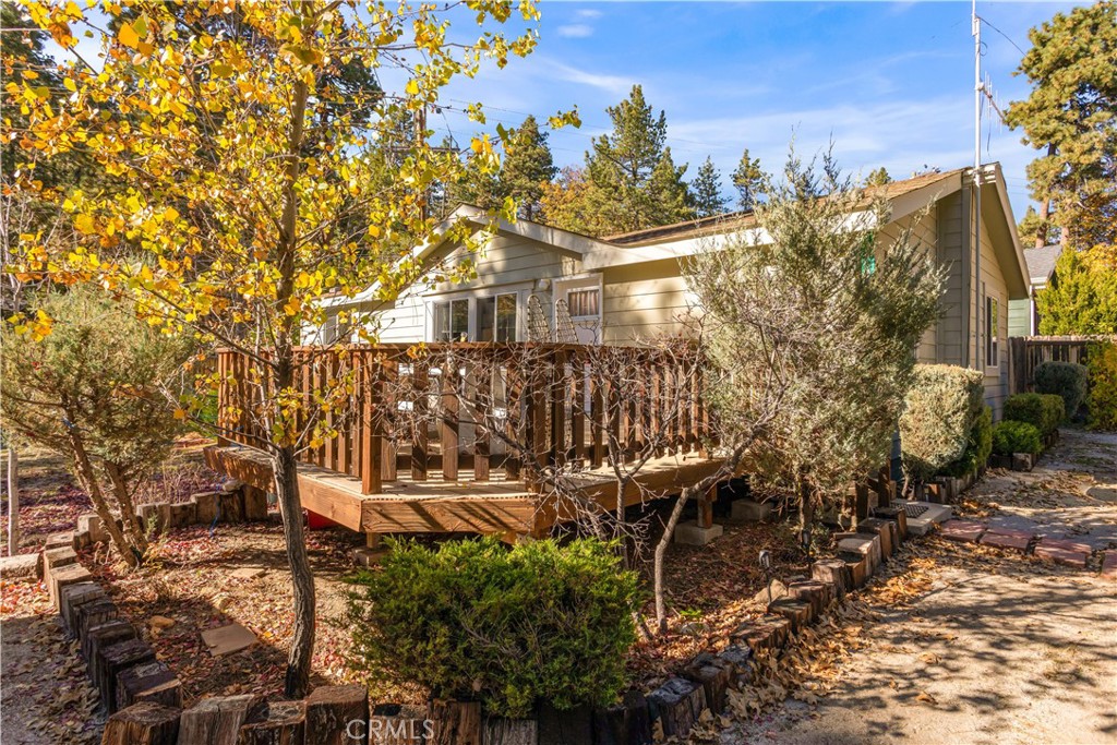 23700 Clement Way — photo