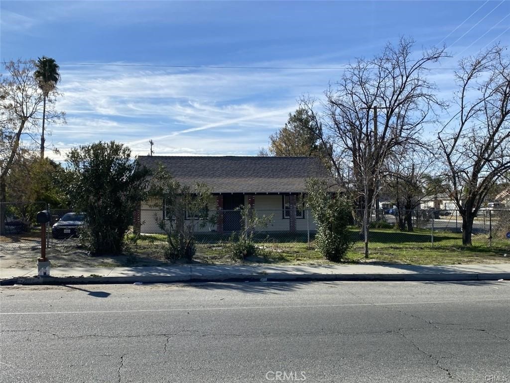 802 E Main Street — photo