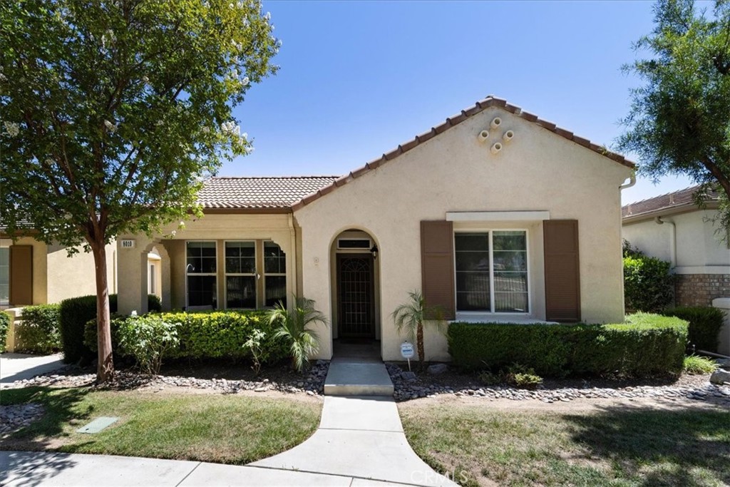 8010 Bay Hill — photo