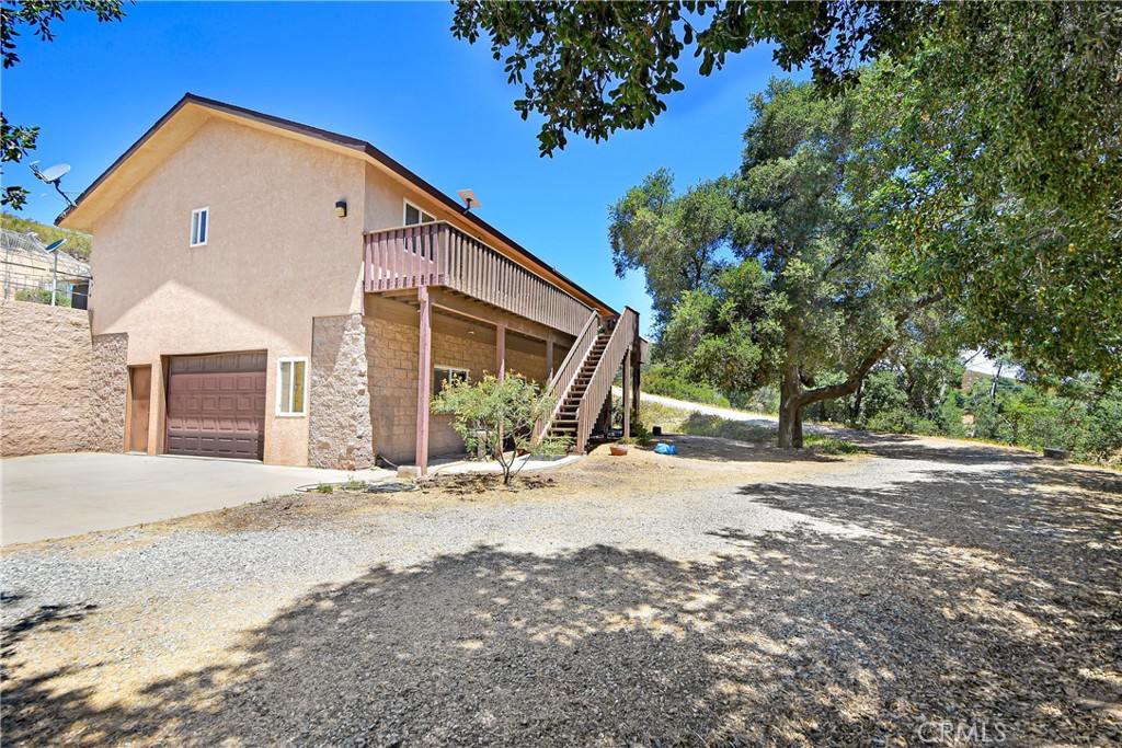 16789 Valley Hi — photo