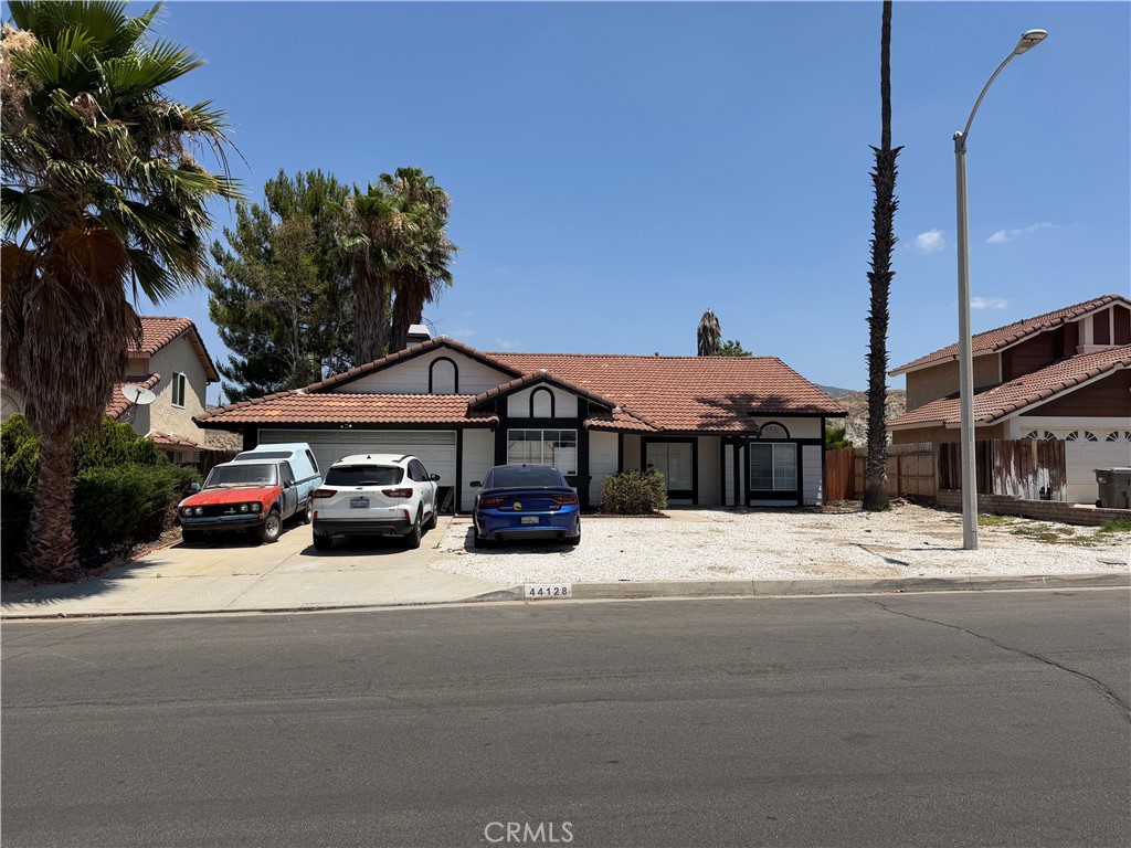 44128 Galicia — photo