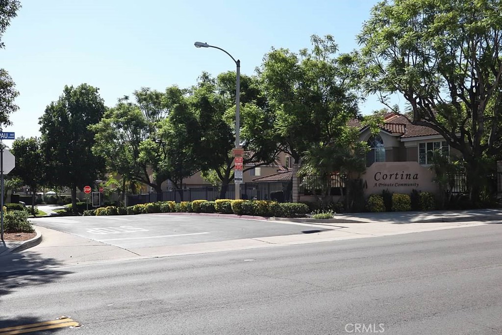 1121 San Marino Court — photo