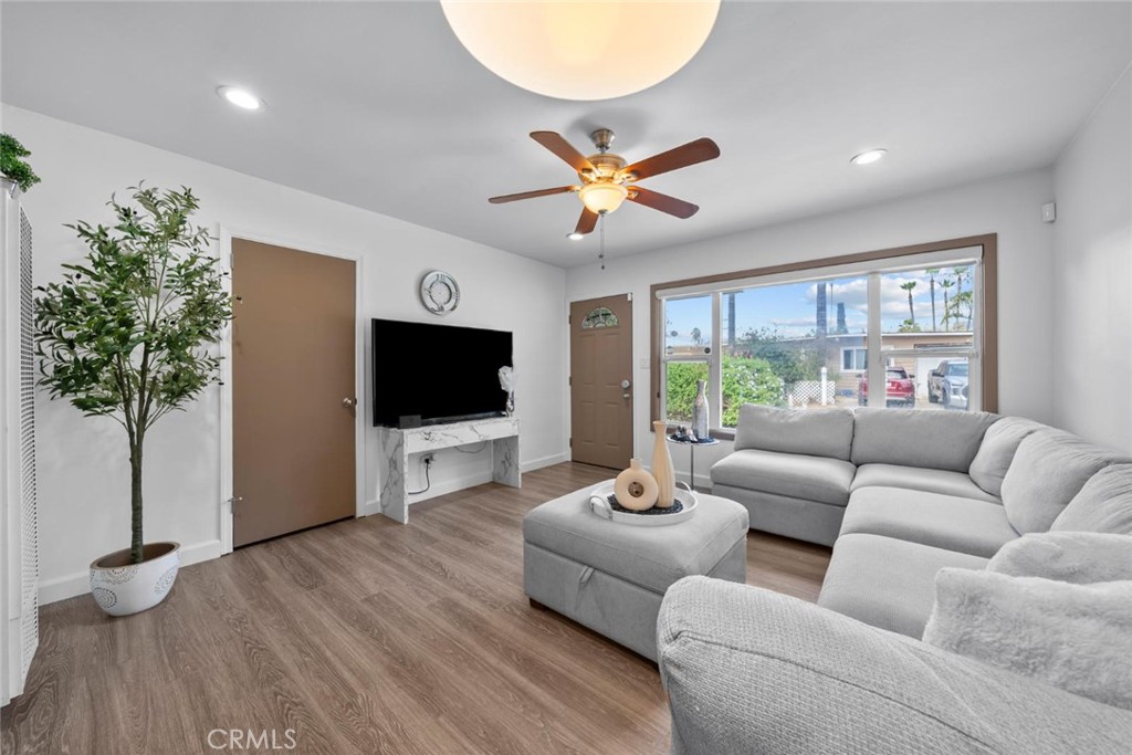 1411 Broadway Place — photo