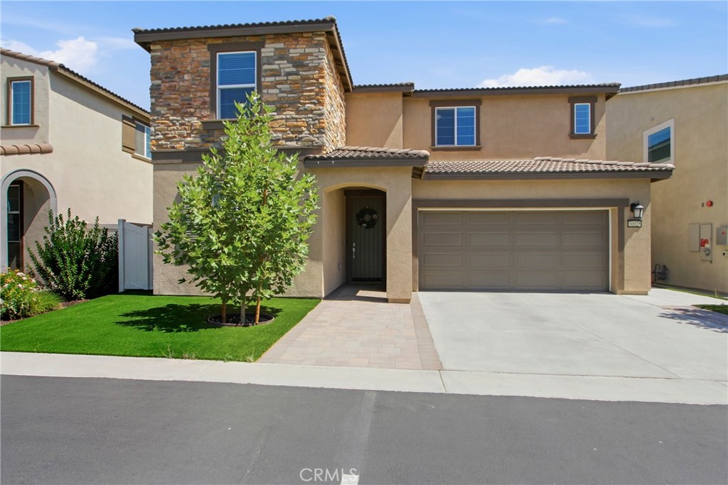 30028 Arroyo Springs — photo