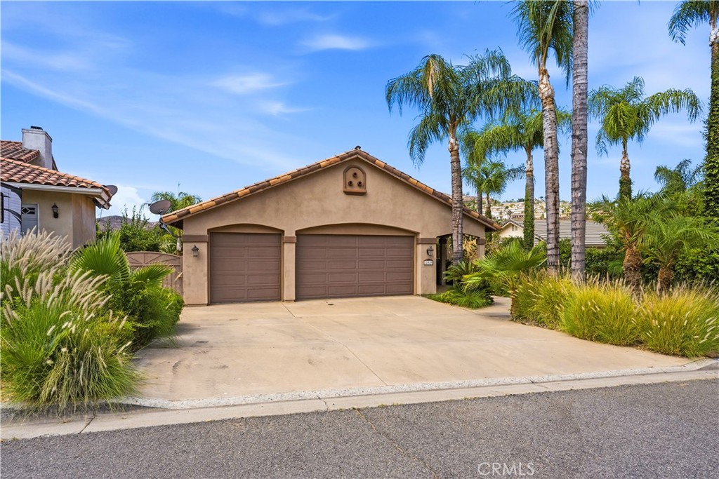 22049 Loch Lomond — photo