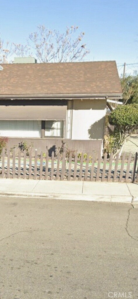 269 S Sheriff — photo