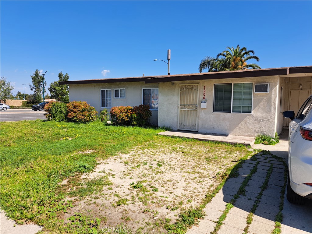 1206 S Palm — photo