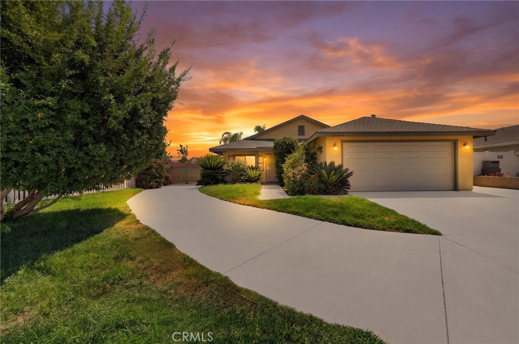 42869 Woodside Court — photo