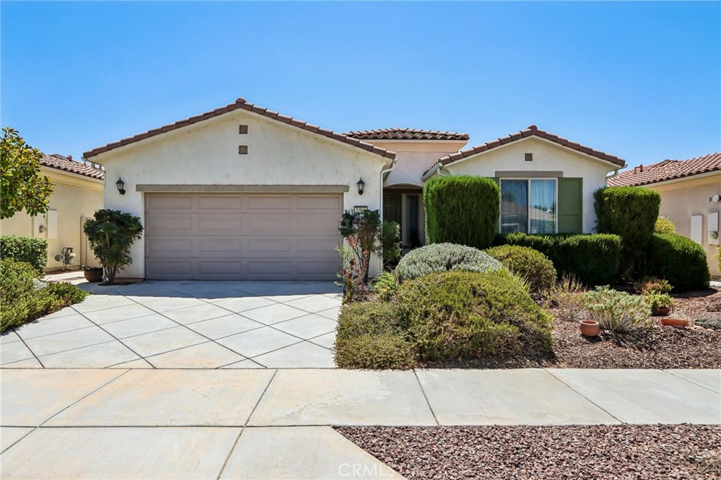 5365 Paseo Famosa — photo
