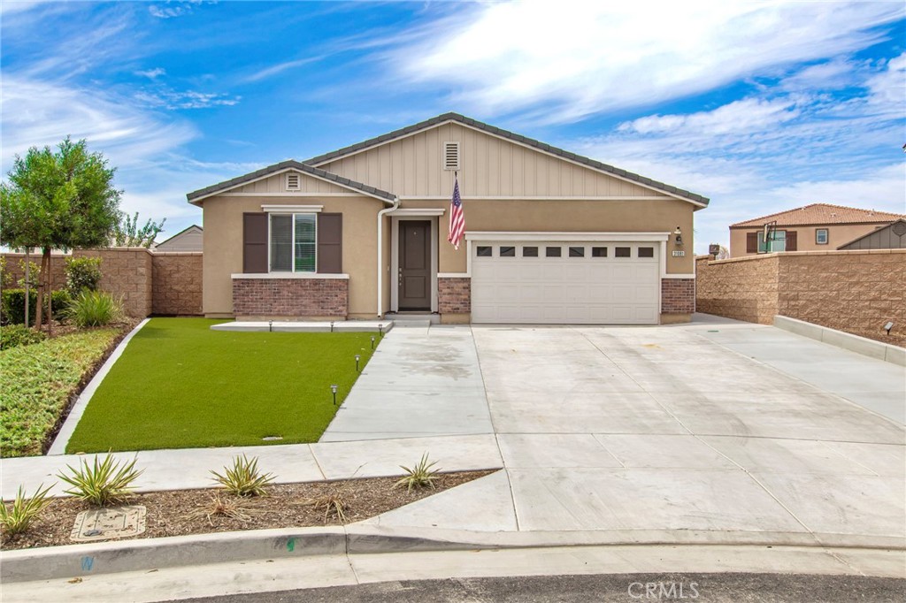 31081 Skyview — photo