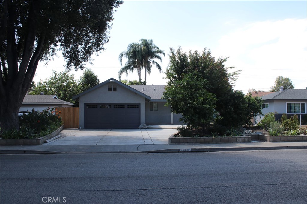 4926 Wilton Pl. — photo