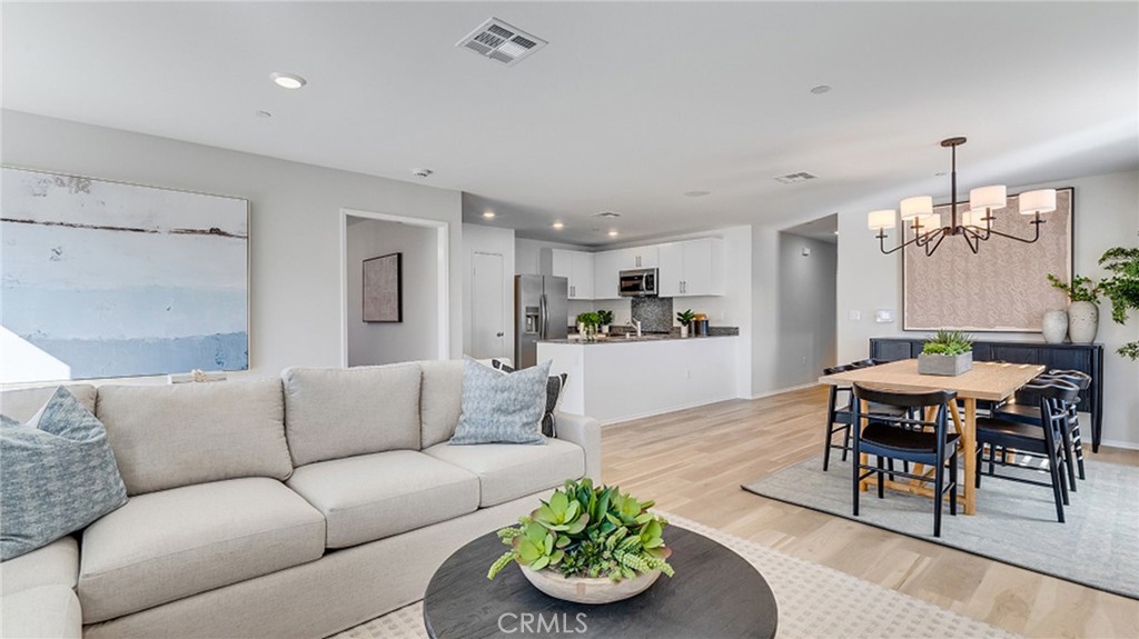 14381 Aurora Court — photo