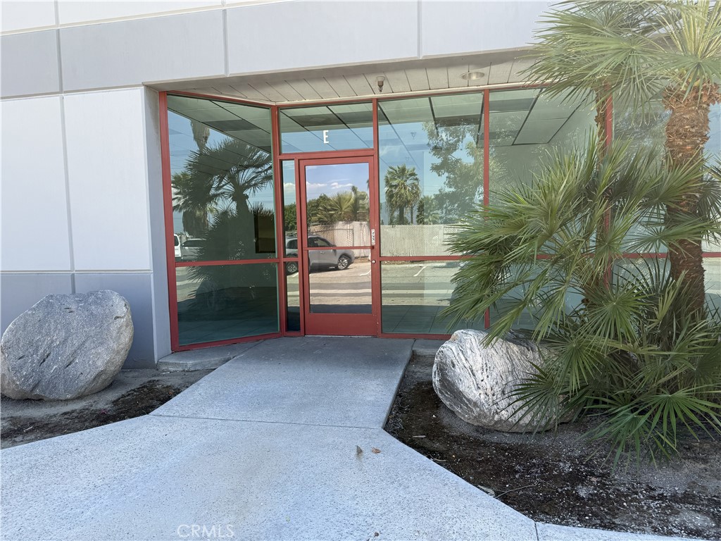 2211 S Hunts Lane Q & R — photo