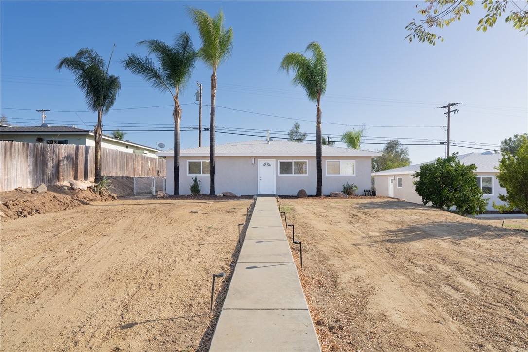 723 Amigos Road — photo