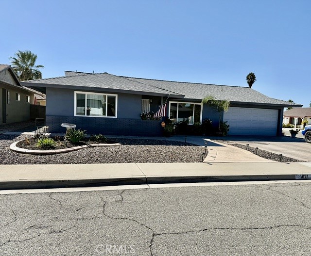 1621 W Montrose — photo