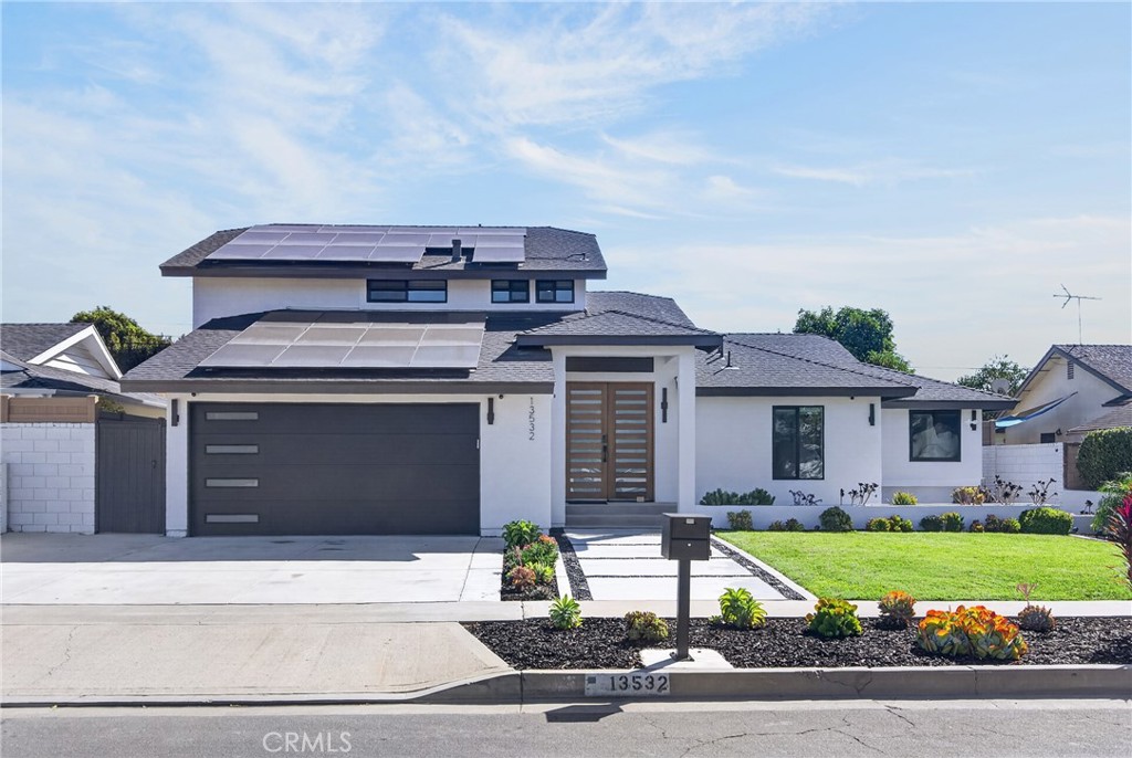 13532 Loretta — photo