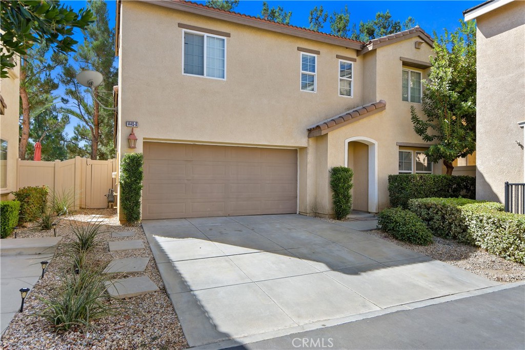 1445 Edelweiss — photo